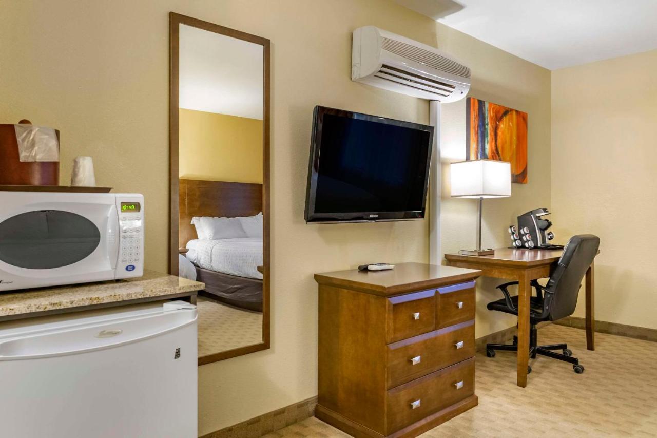 Quality Inn & Suites Winkler Dış mekan fotoğraf