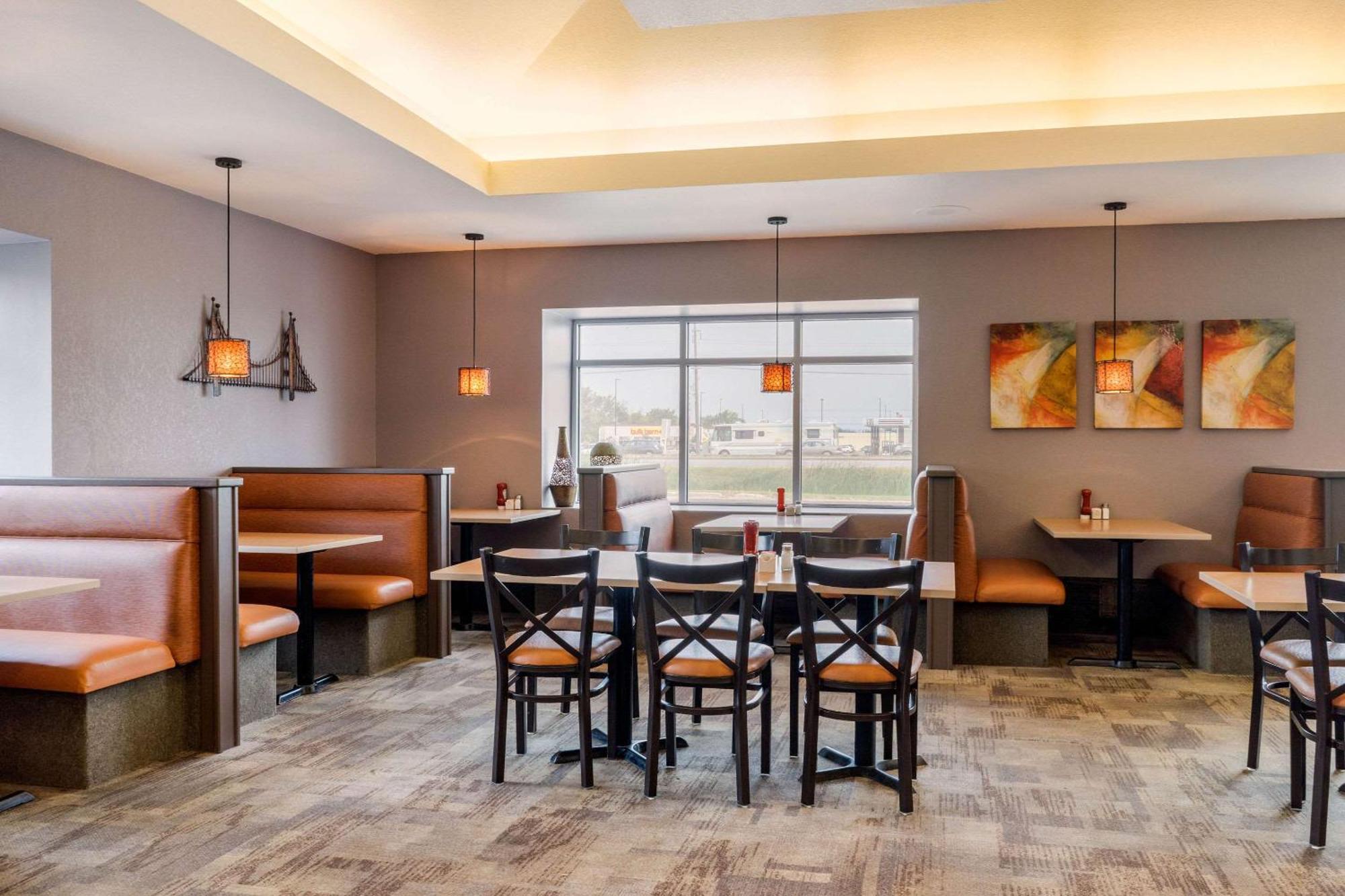 Quality Inn & Suites Winkler Dış mekan fotoğraf